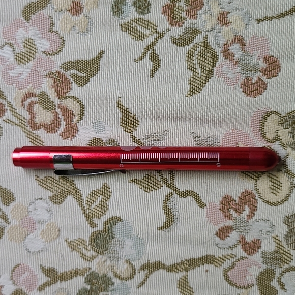 Red Pen light - Picture 2 of 2
